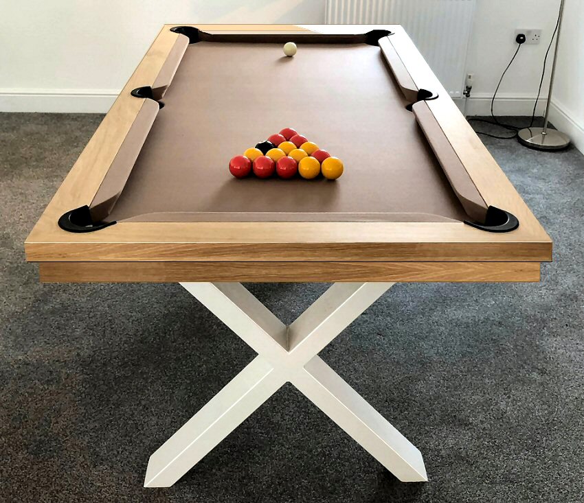 5ft oak pool table end view