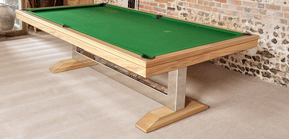 8ft pool table with stee base and deep pckets